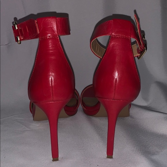 Red Nine West heel size 7 - Picture 4 of 5